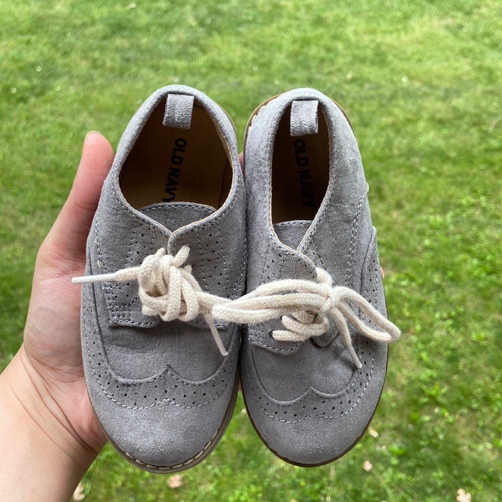 Old Navy Suede Dress Shoes, US Toddler Size 8